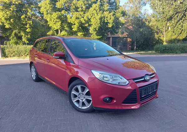 Ford Focus cena 24500 przebieg: 187700, rok produkcji 2014 z Limanowa małe 562